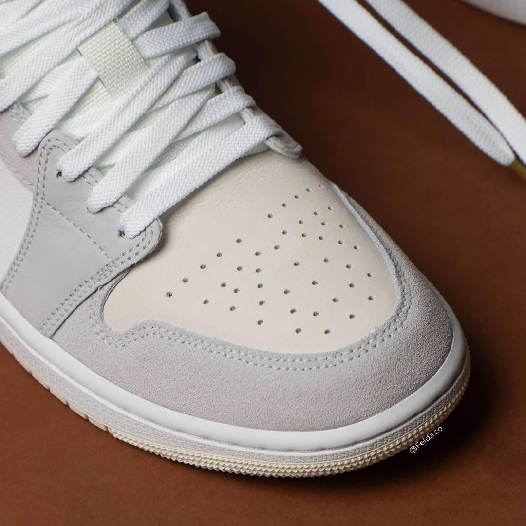 Nike Jordan Retro 1 Low Paris