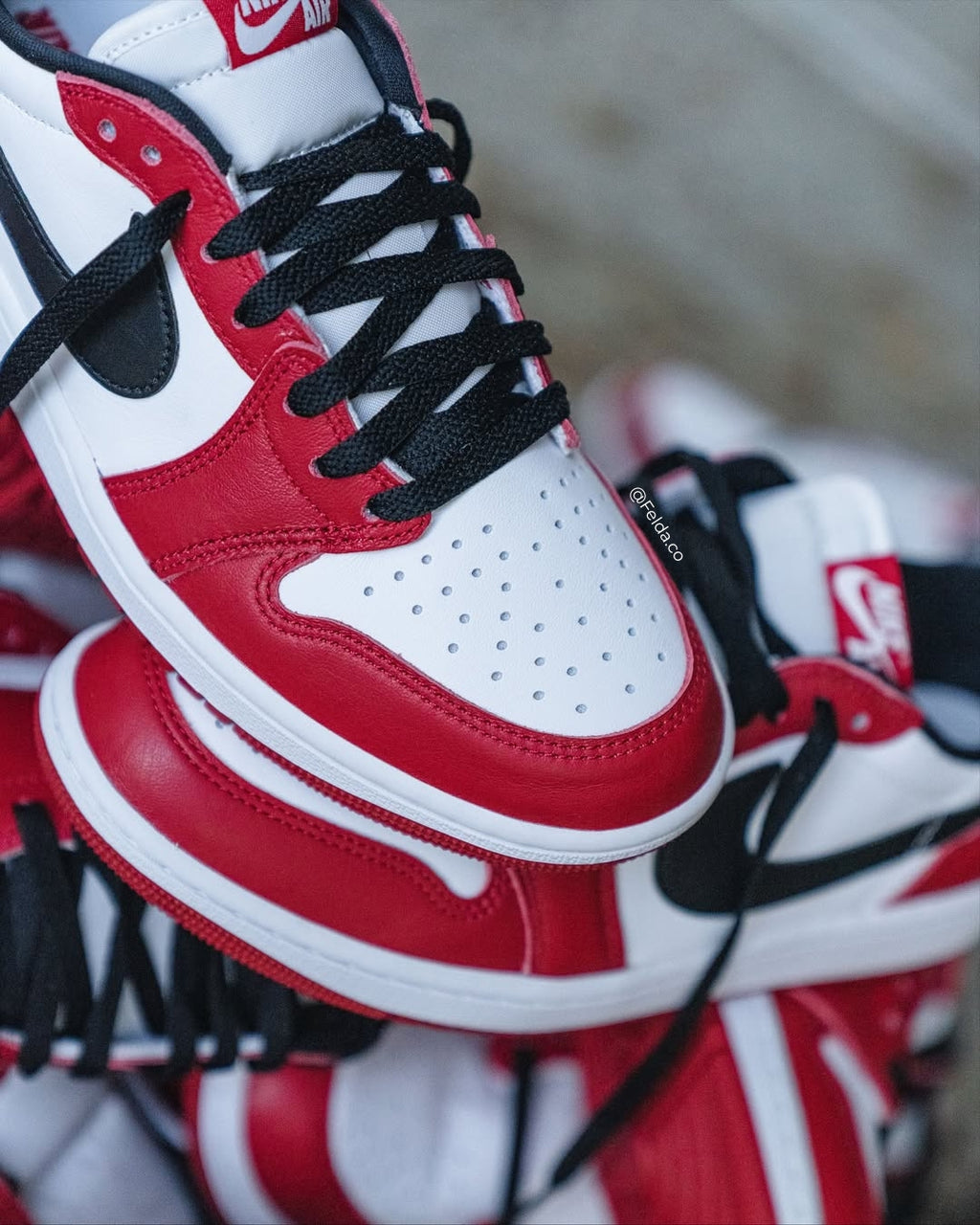 Nike Air Jordan Retro 1 Low OG chicago