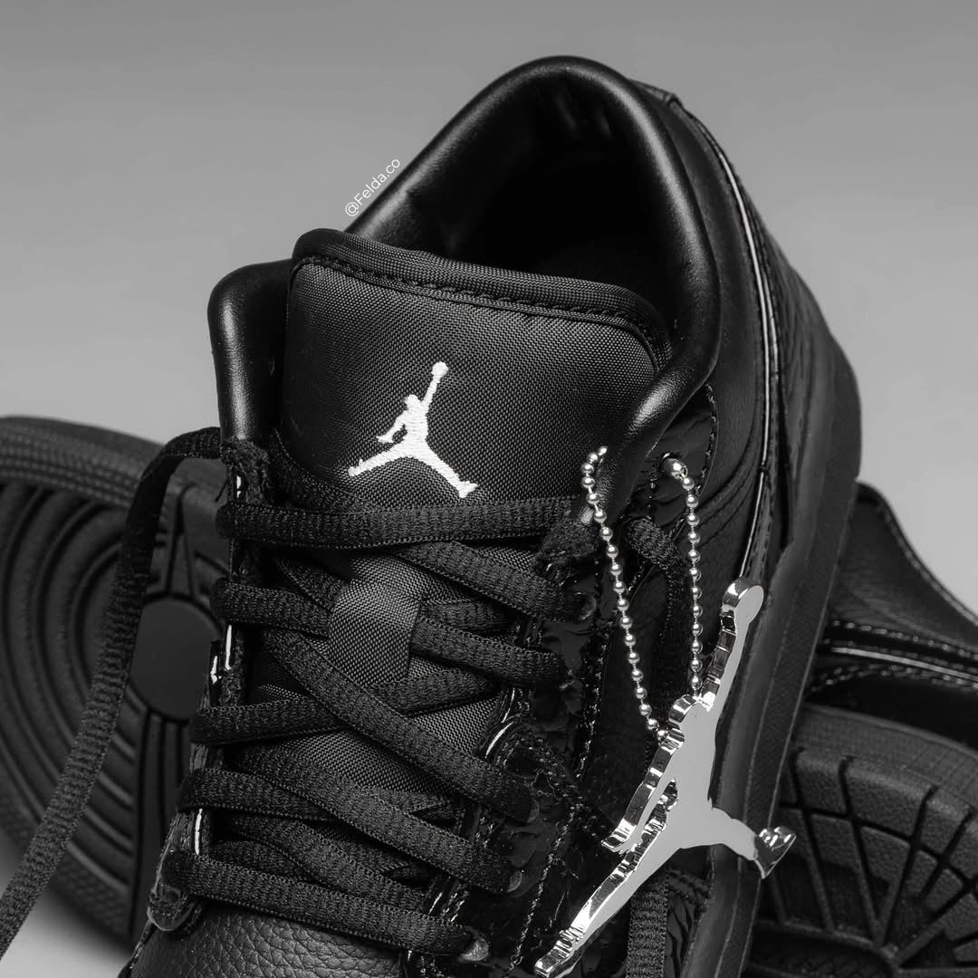 Nike Air Jordan Retro 1 Low SE Black