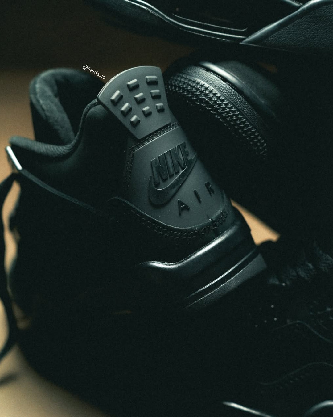 Nike Jordan Retro 4 Black Cat