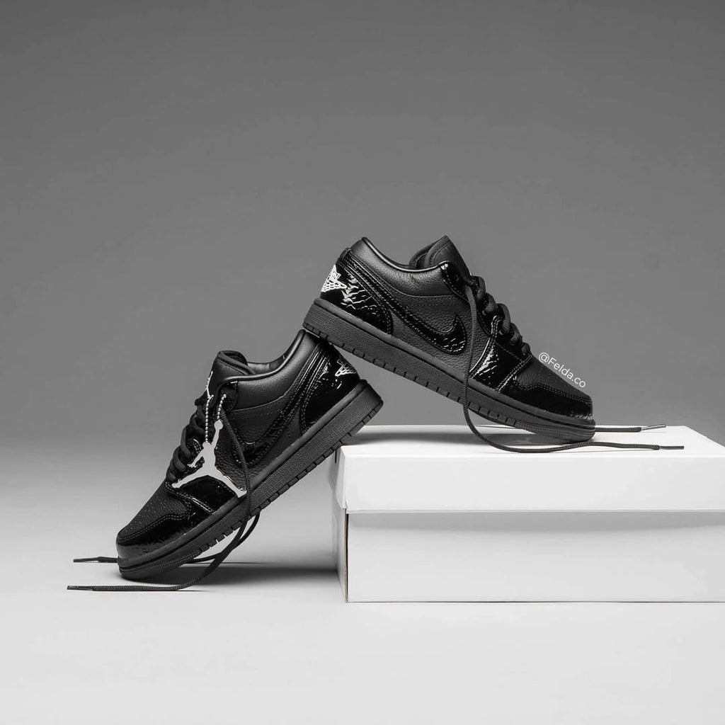 Nike Air Jordan Retro 1 Low SE Black