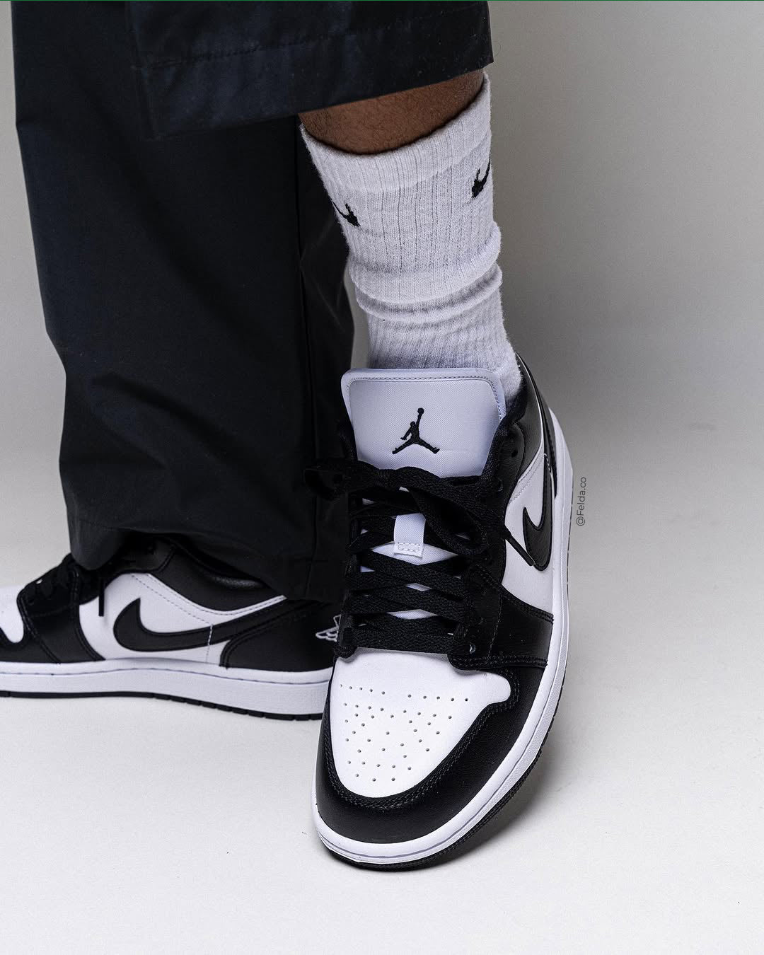 Nike Air Jordan Retro 1 Low Panda