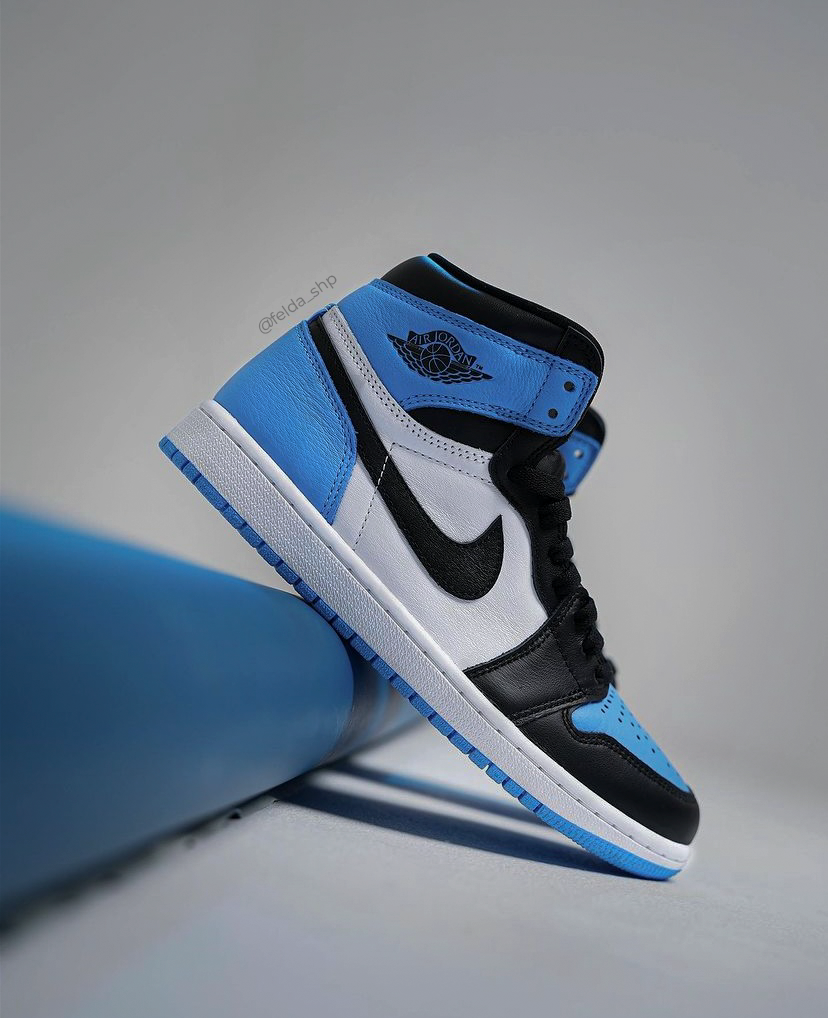 Nike Air Jordan 1 High OG UNC TOE