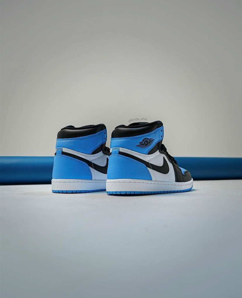 Nike Air Jordan 1 High OG UNC TOE