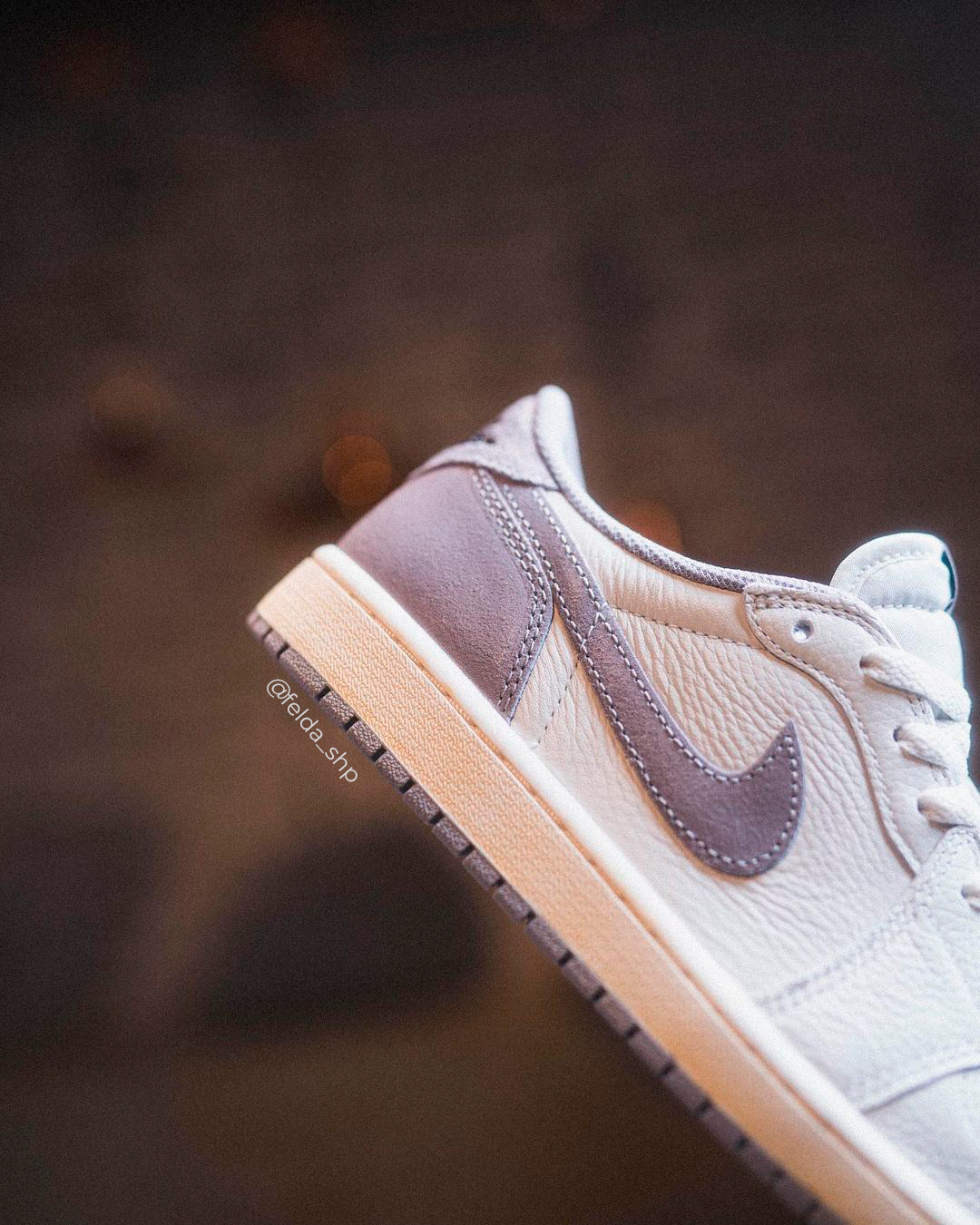 Nike Air Jordan 1 Retro Low OG Atmosphere Grey