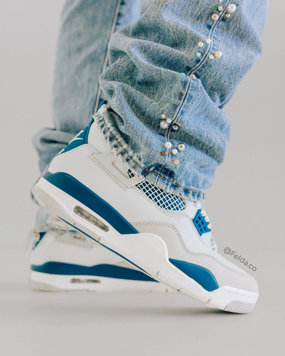 Nike Air Jordan Retro 4 Military Blue