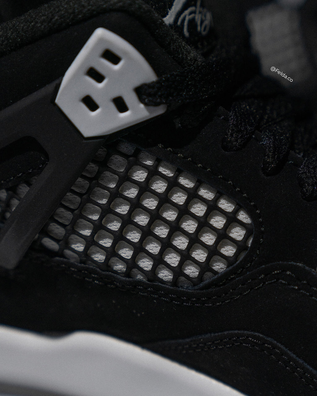 Nike Air Jordan 4 Retro White Thunder