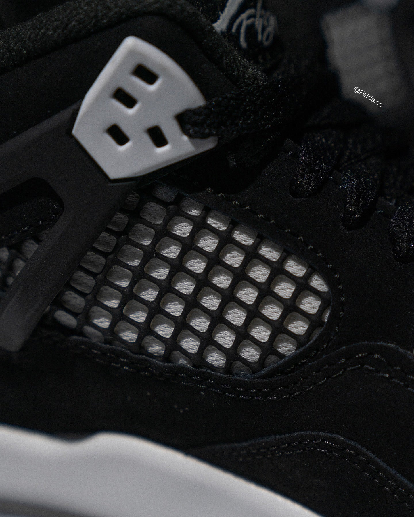 Nike Air Jordan 4 Retro White Thunder