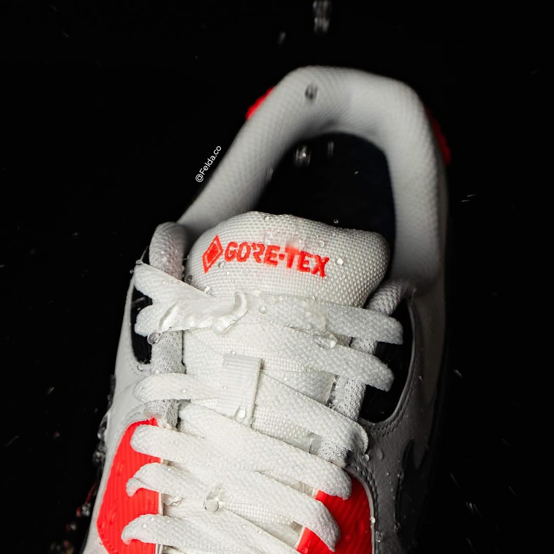 Nike Air Max 90 Infrared Gortex