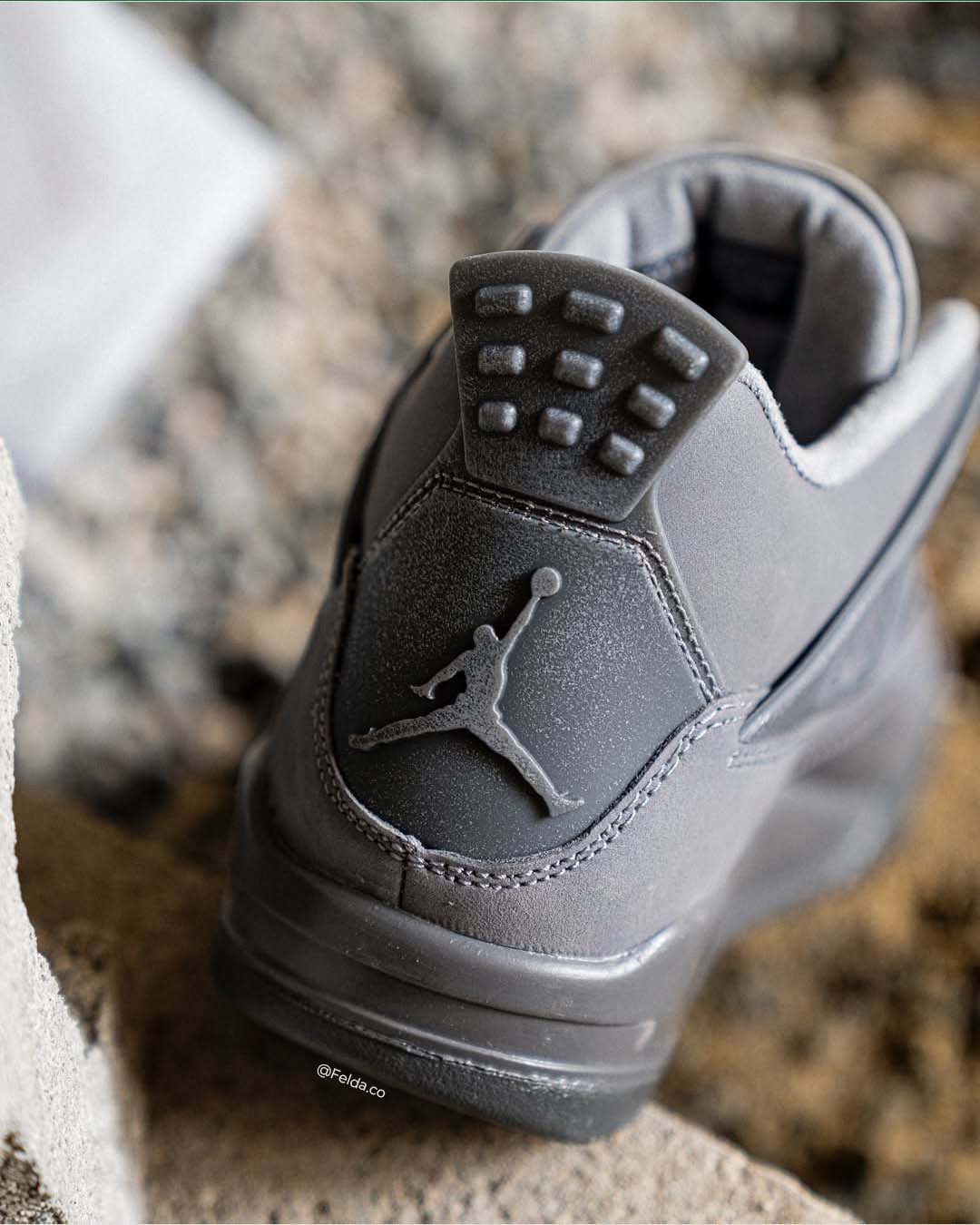 Nike Air Jordan Retro 4 SE Wet Cement