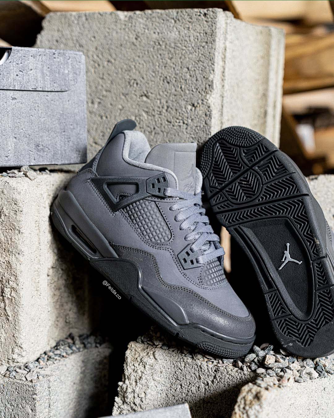 Nike Air Jordan Retro 4 SE Wet Cement