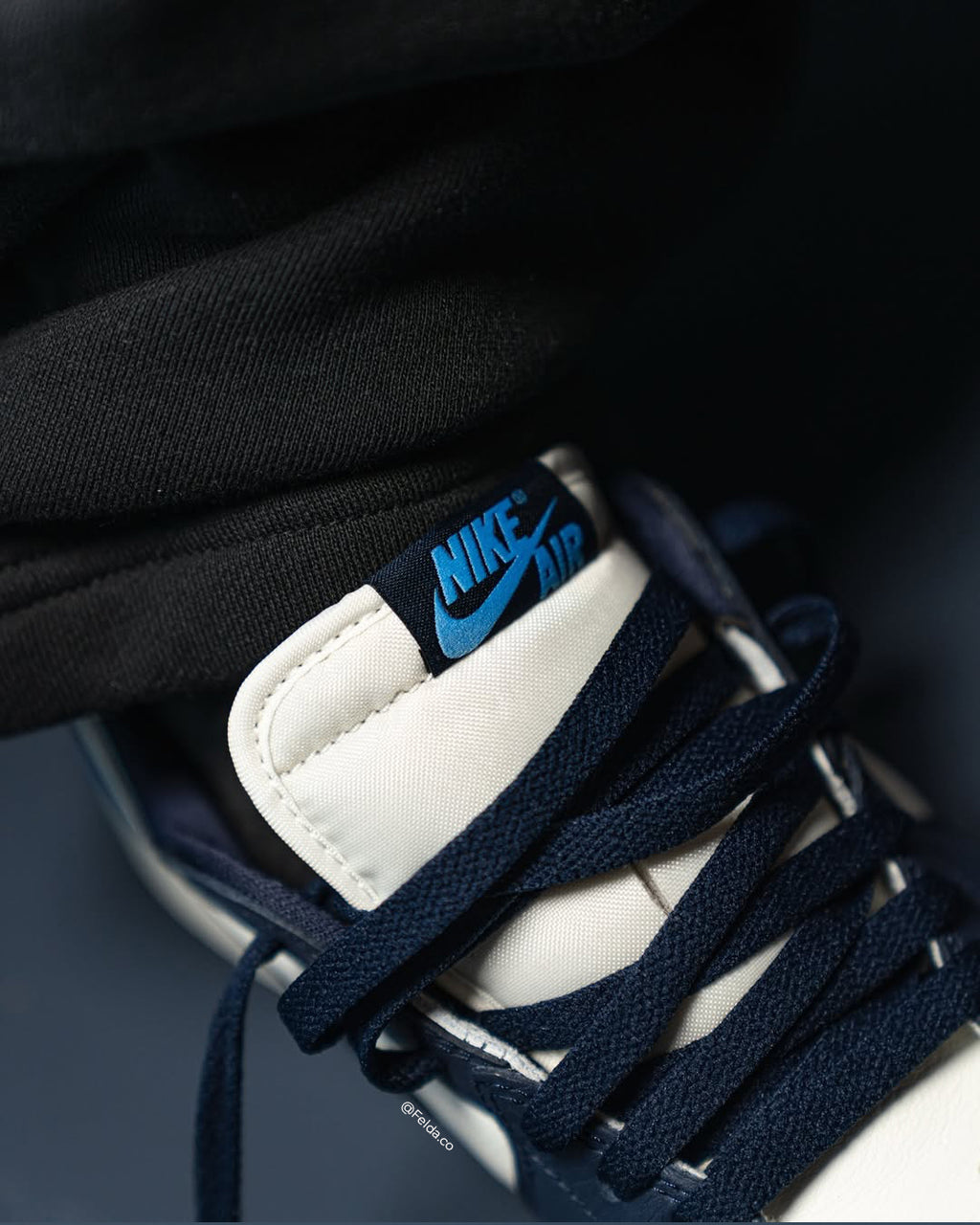 Nike Air Jordan Retro 1 Low OG Obsidian