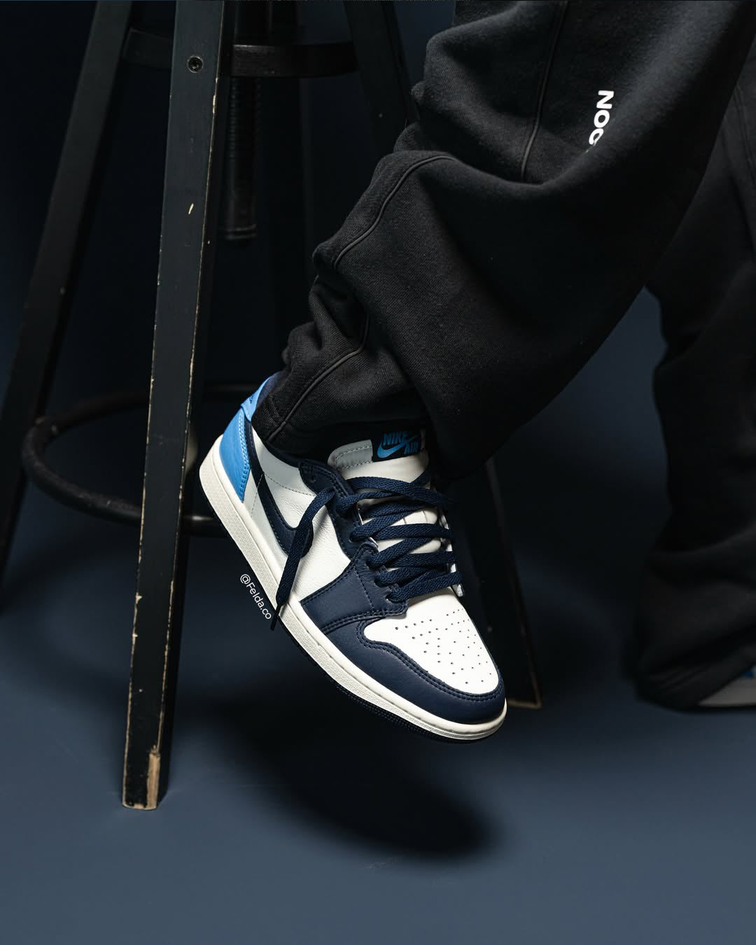 Nike Air Jordan Retro 1 Low OG Obsidian