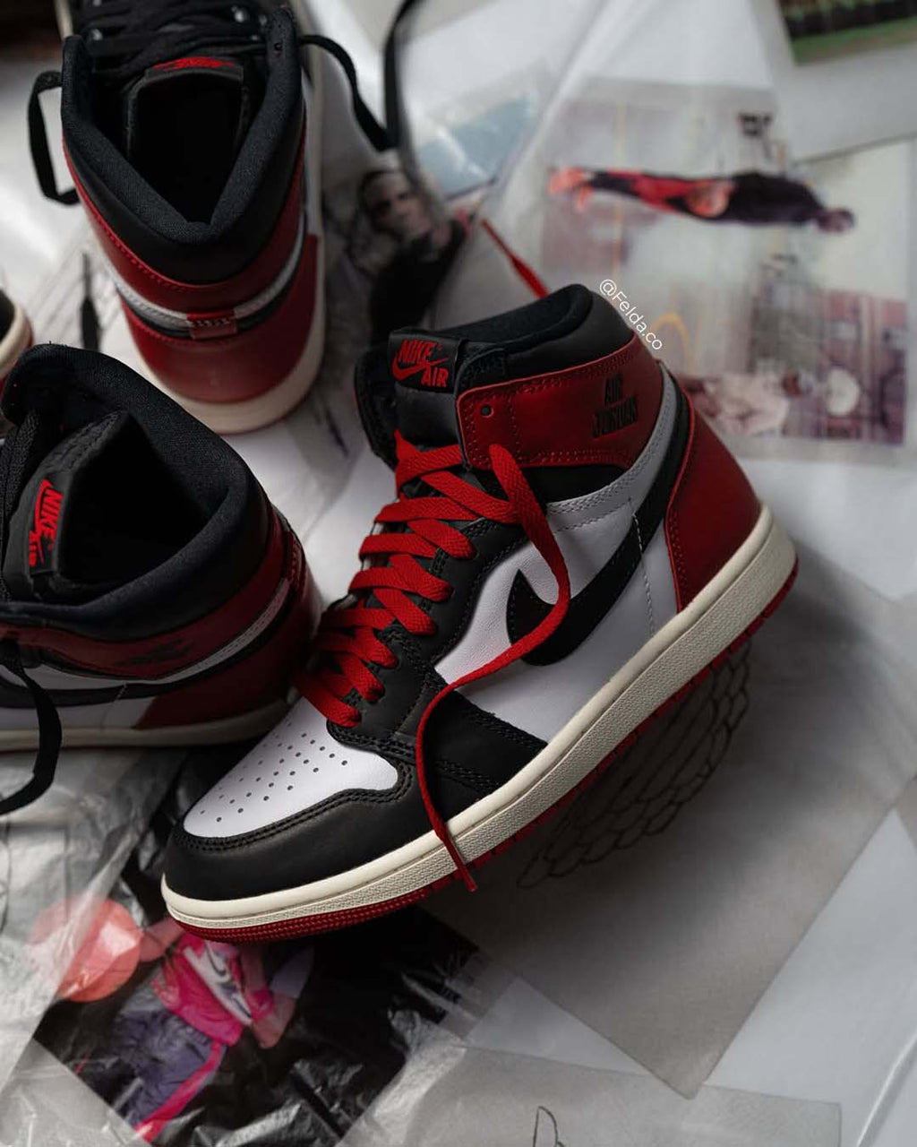 Nike Air Jordan Retro 1 High Bred Toe