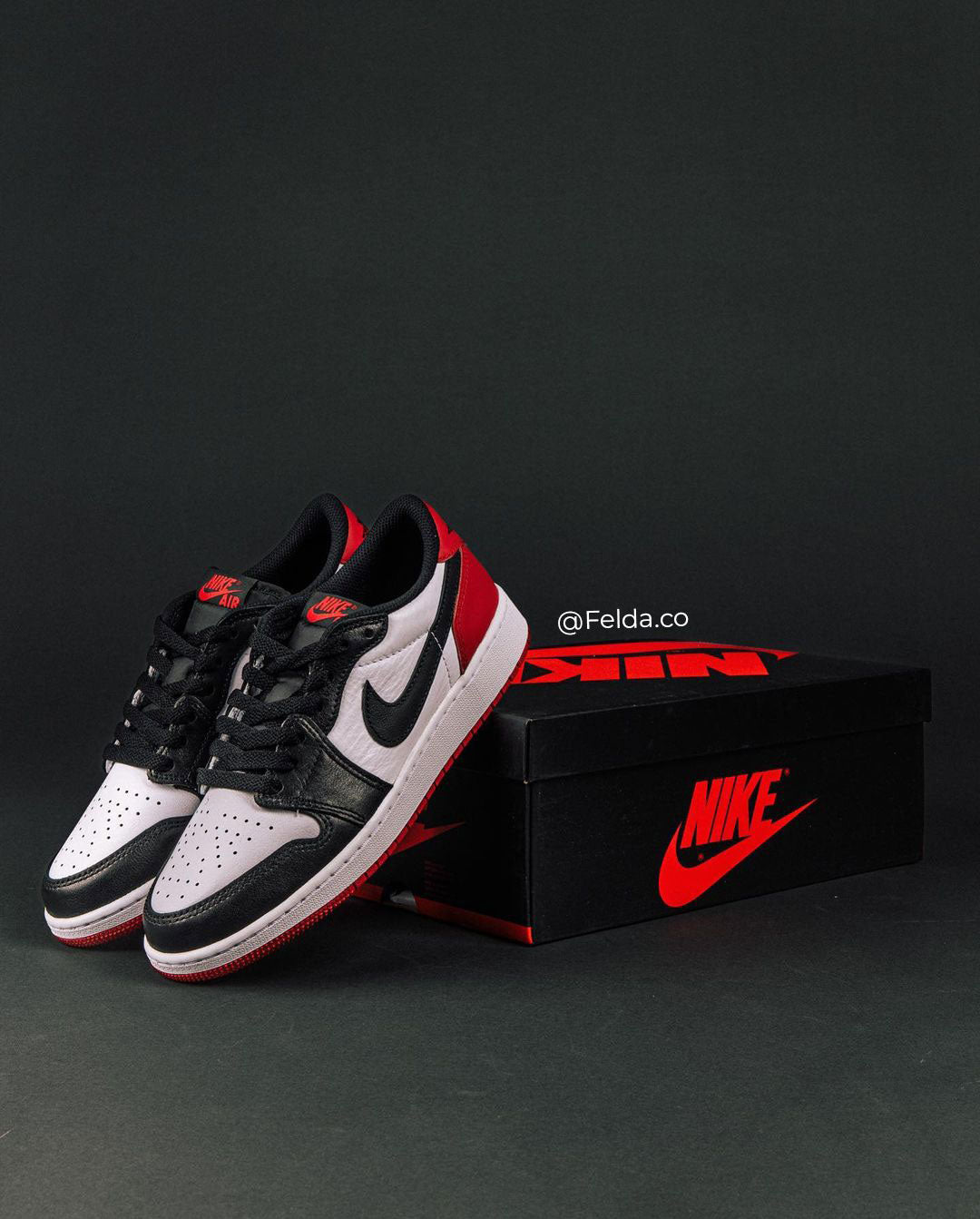 Jordan 1 Retro Low OG Black Toe 5
