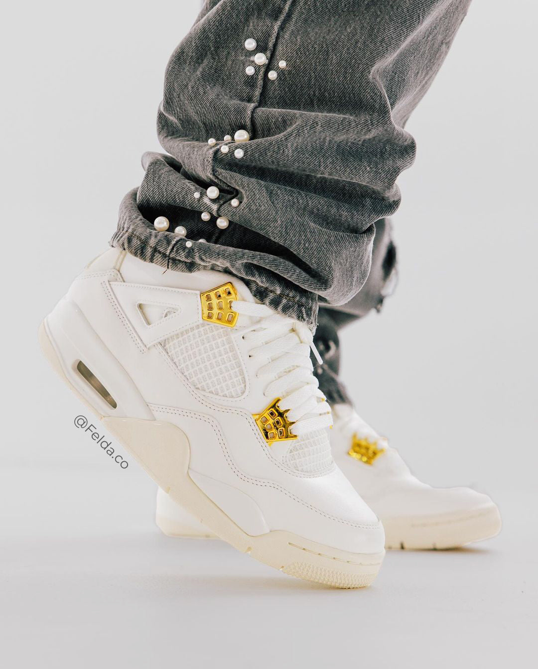 Nike Air Jordan Retro 4 Metallic Golden
