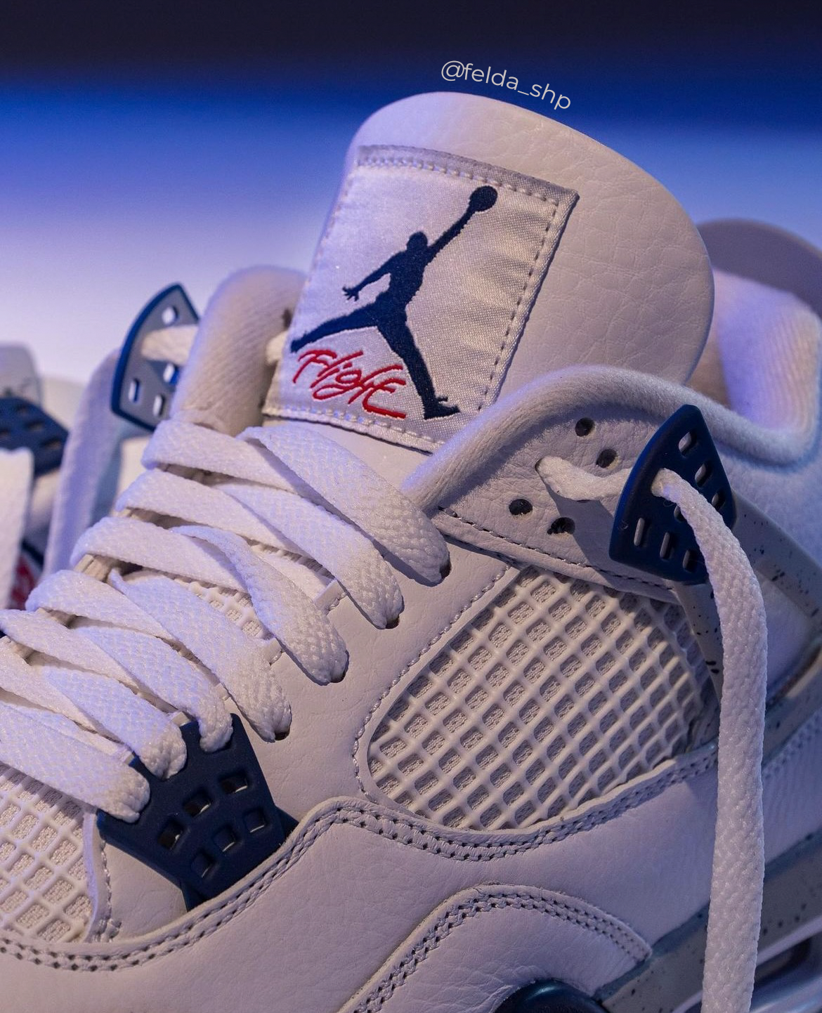 Nike Air Jordan Retro 4 Midnight Navy