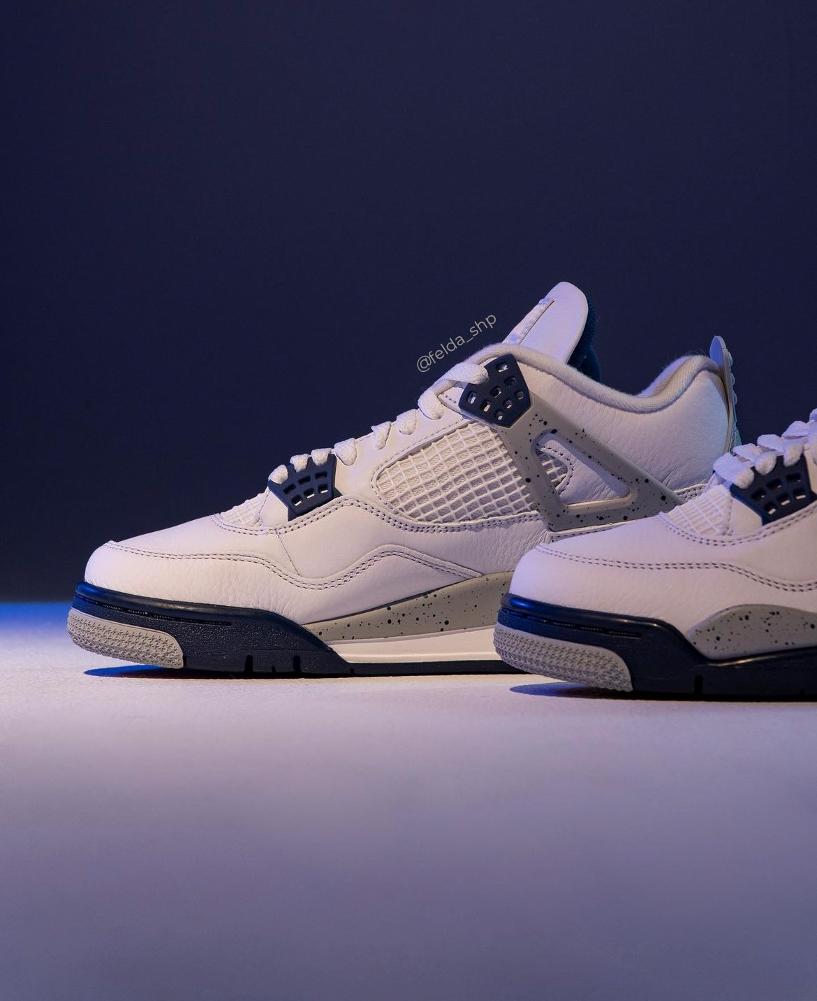 Nike Air Jordan Retro 4 Midnight Navy