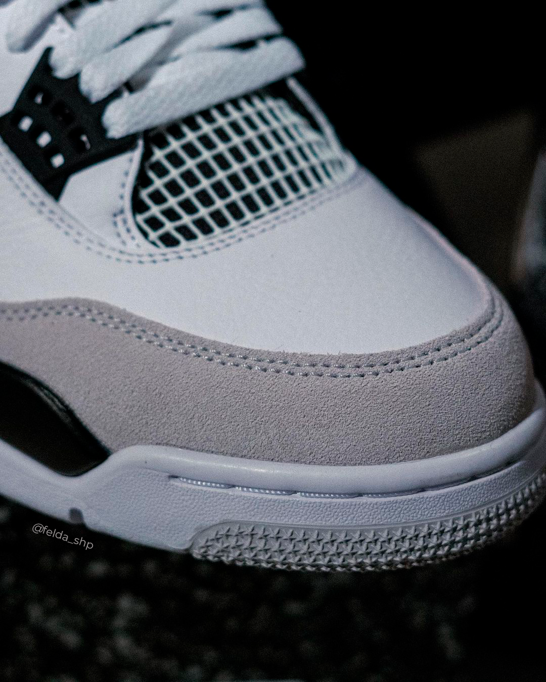 Nike Air Jordan 4 Retro Military Black