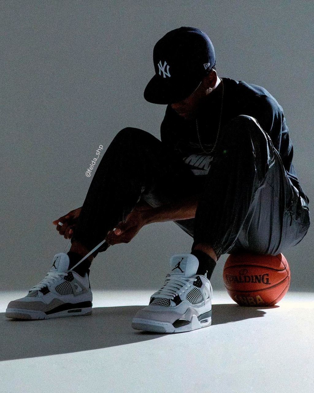 Nike Air Jordan 4 Retro Military Black