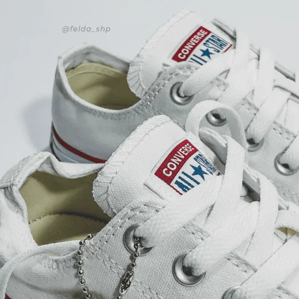 Converse Chuck Taylor All Star Classic Low Top