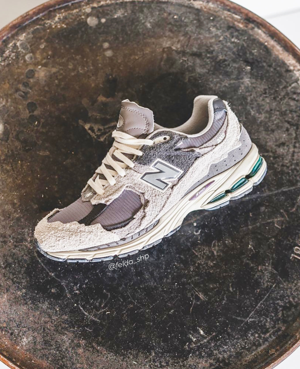 New Balance 2002R Protection Pack