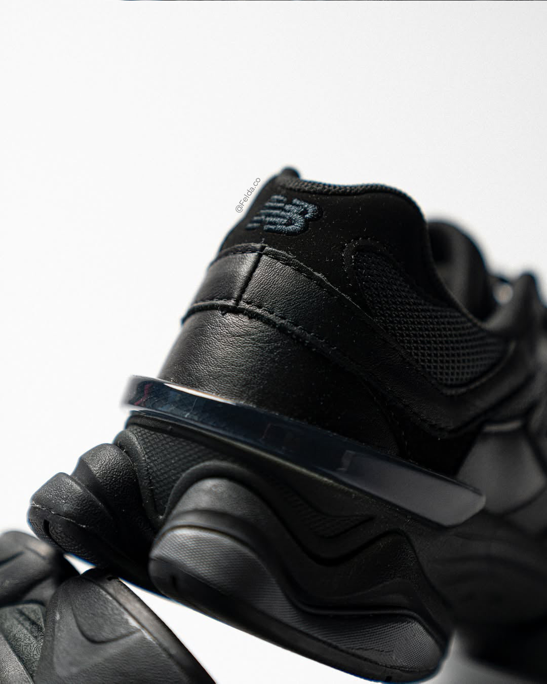 New Balance Tenis 9060 Triple Black