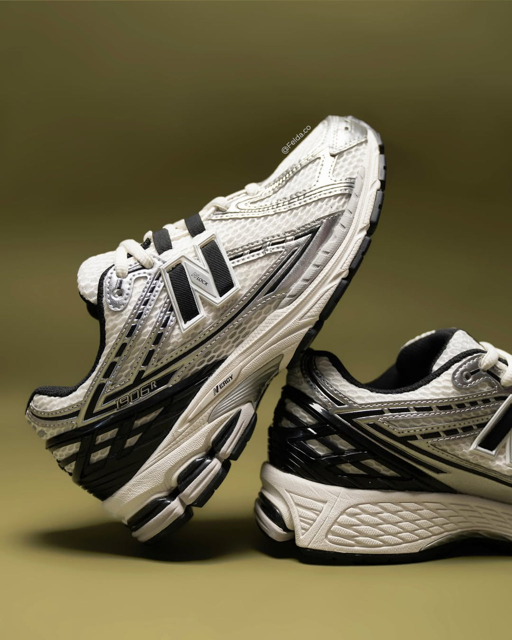 New Balance Tenis M1906 Metallic Silver