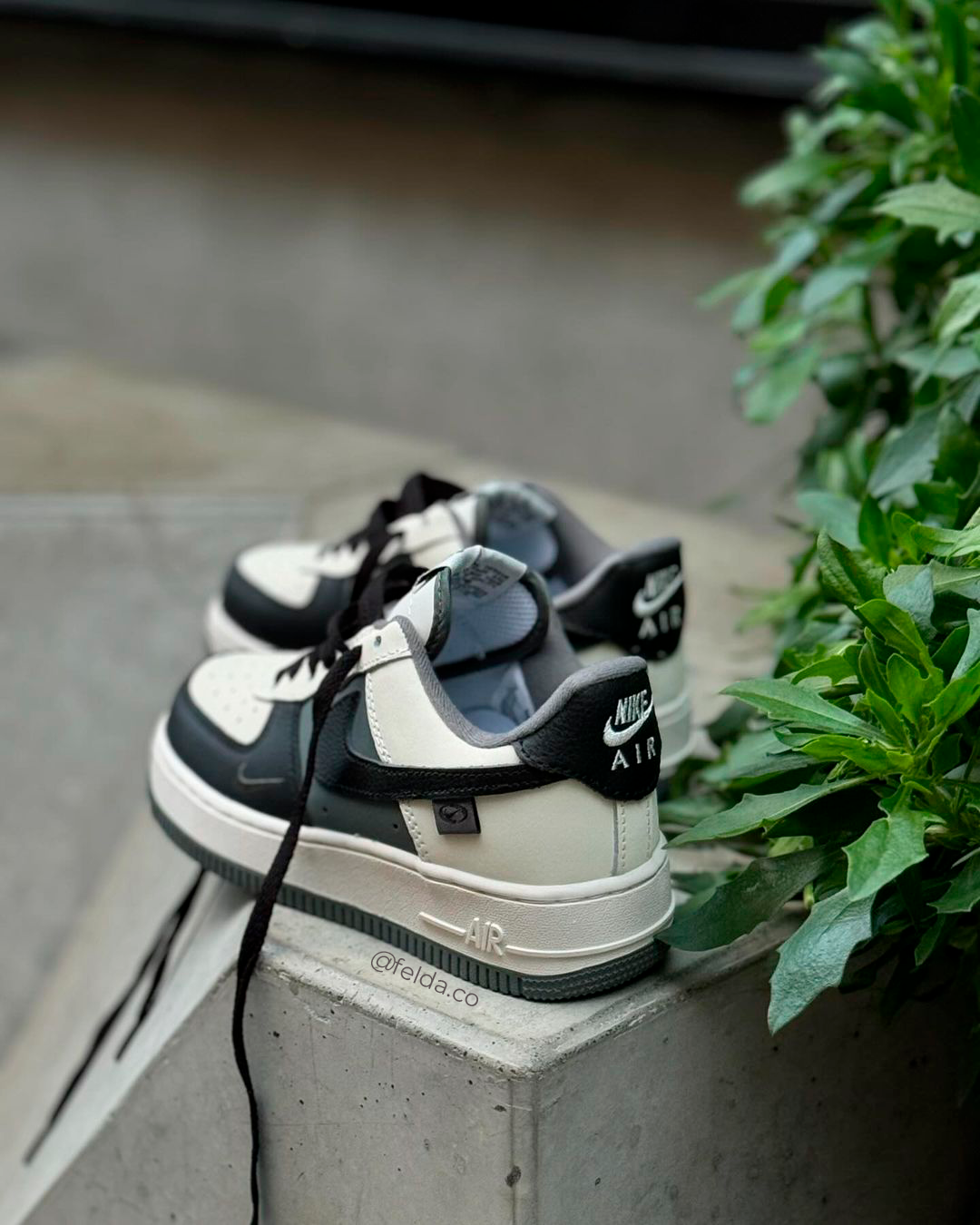 Nike Air Force 1 Play Low