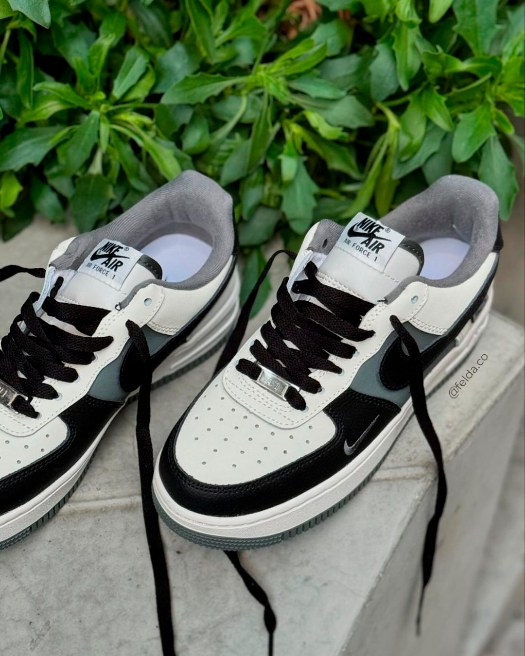 Nike Air Force 1 Play Low