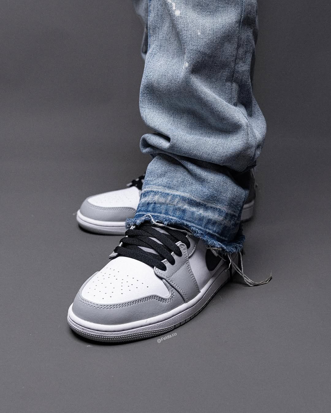 Nike Air Jordan 1 Retro Grey