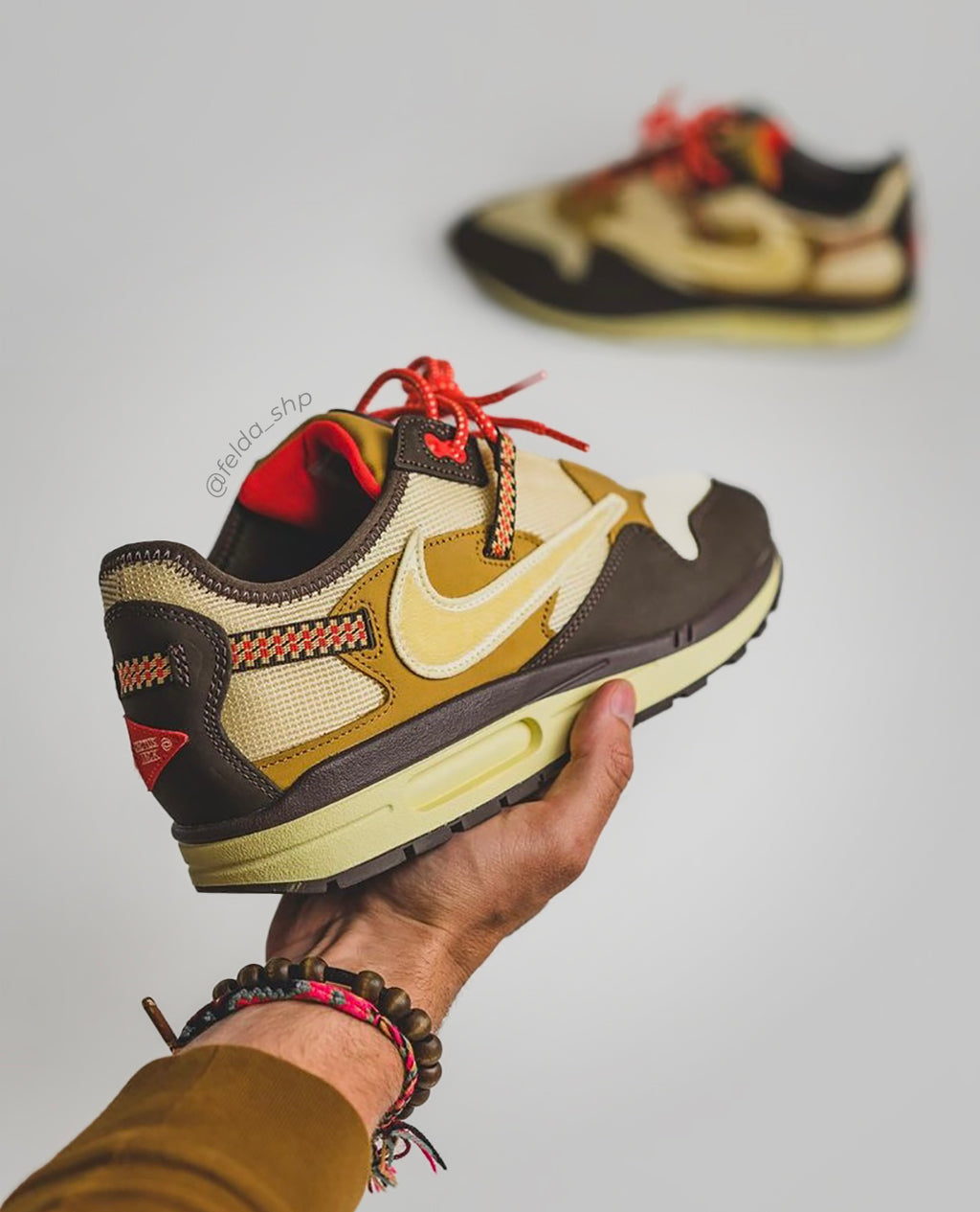 Nike Air Max Travis Scott Cactus Jack Baroque Brown