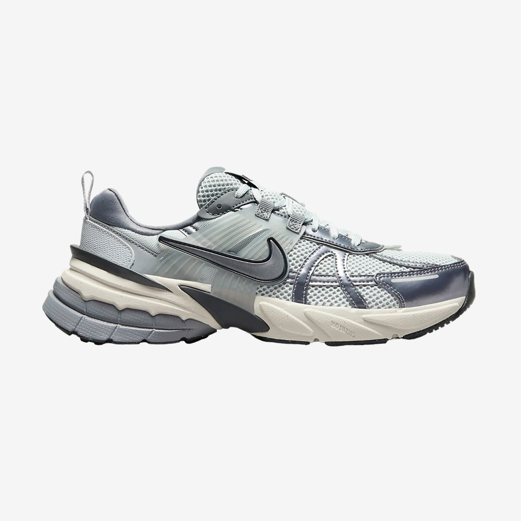 Nike V2K Run Pure Platinum Wolf Grey