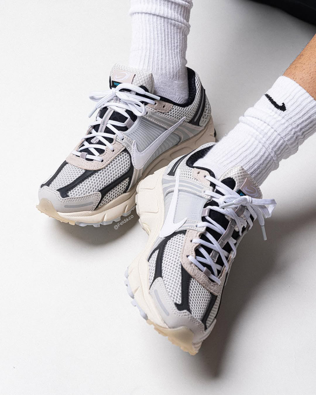 Nike Vomero 5 SuperSonic Light Bone