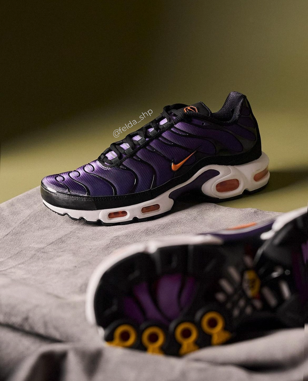 Nike Air Max OG Voltage Purple
