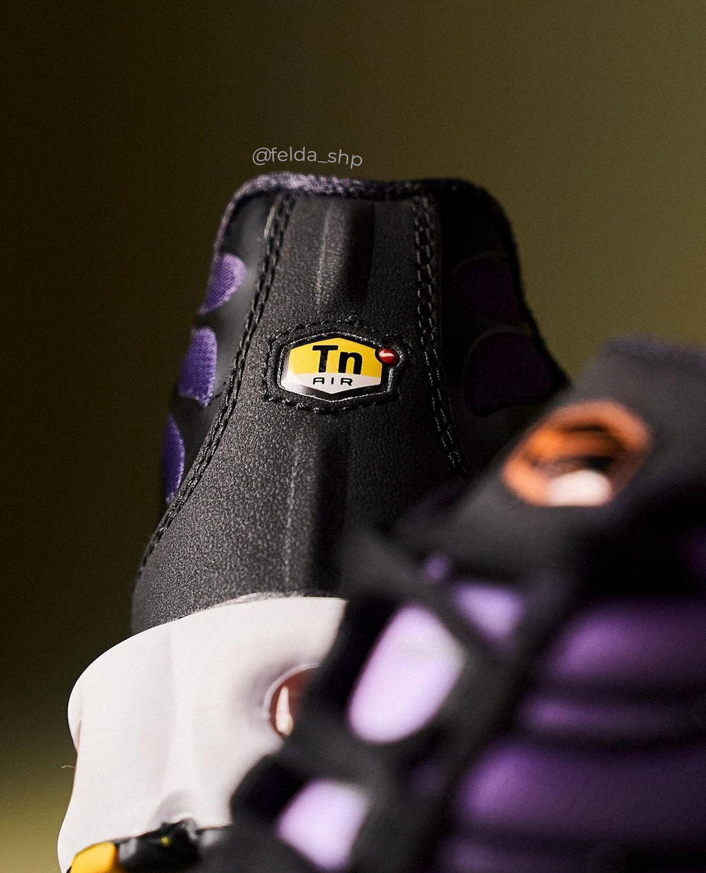 Nike Air Max OG Voltage Purple