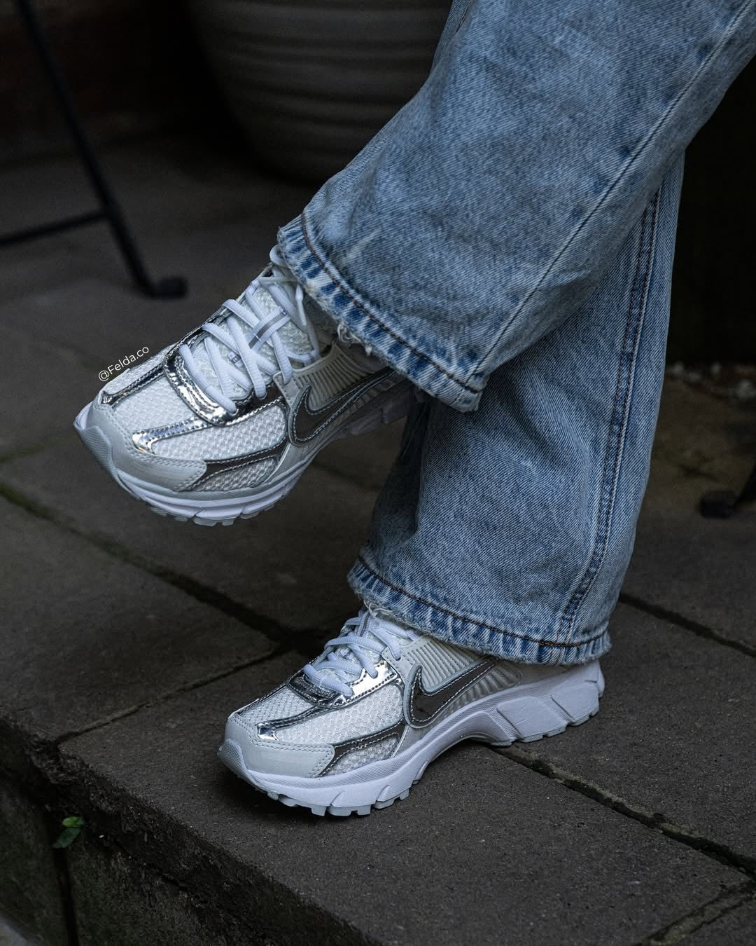 Nike Tenis Zoom Vomero 5 Chrome Toe
