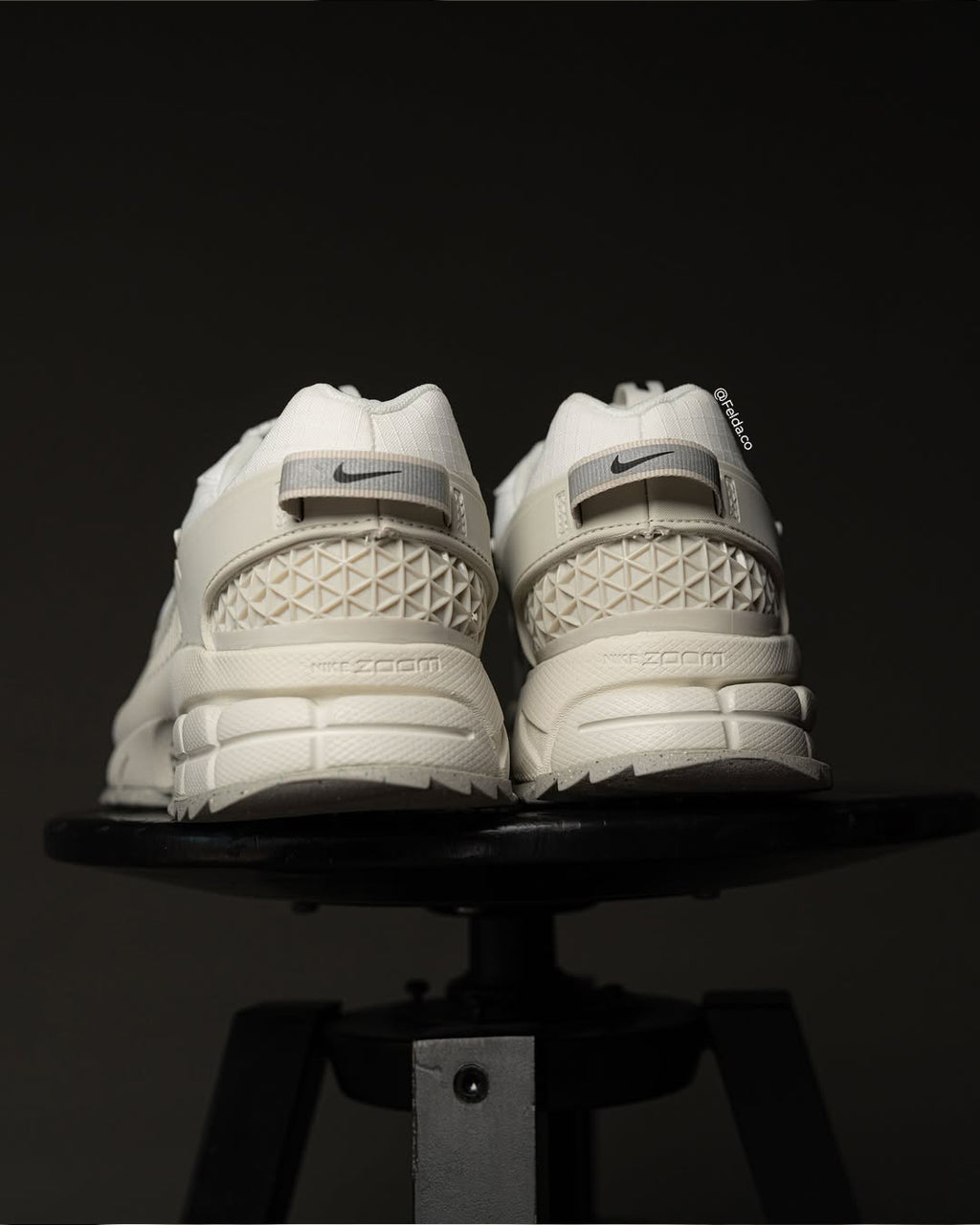 Nike Zoom Vomero 5 Roam