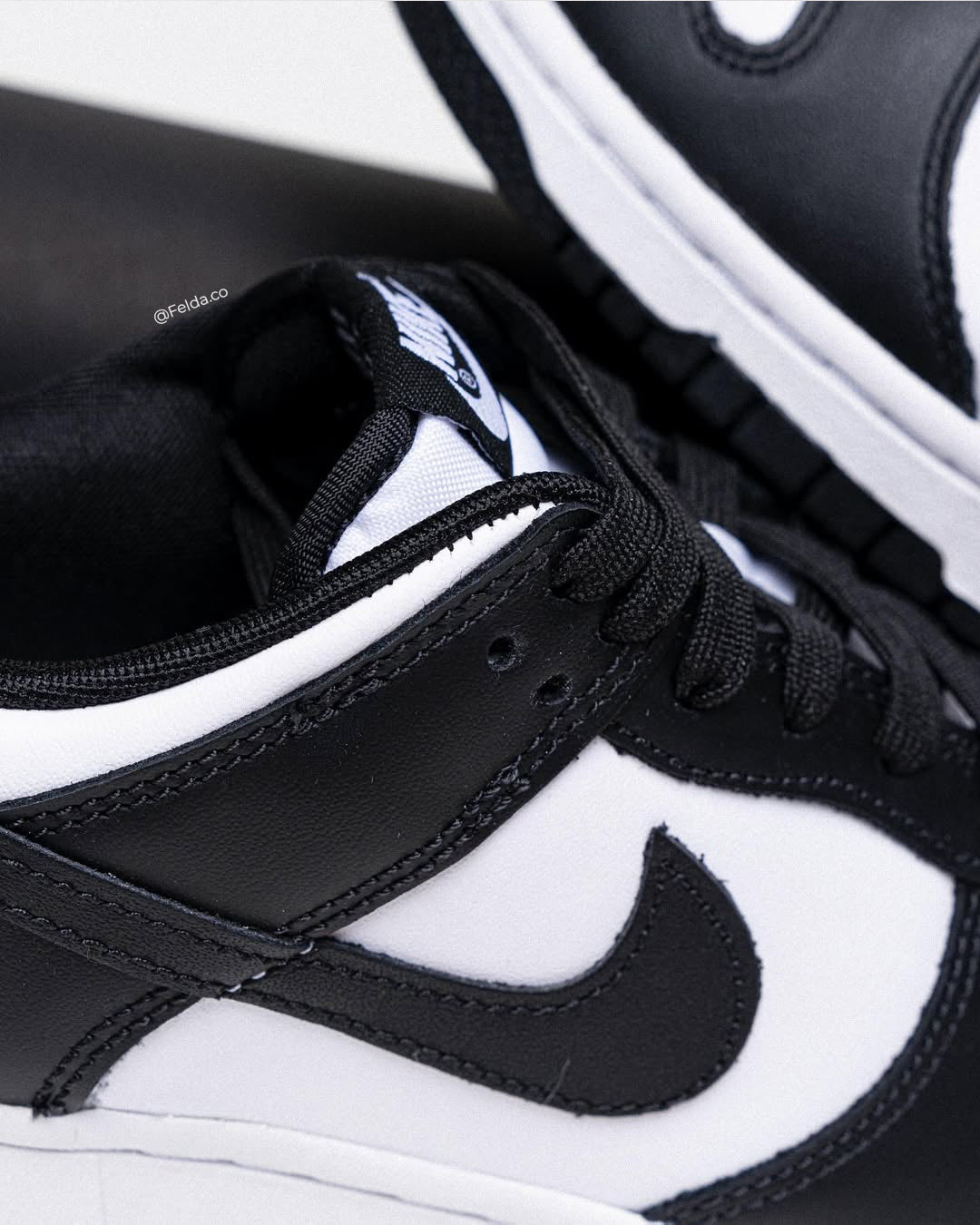 Nike SB Dunk Low Panda