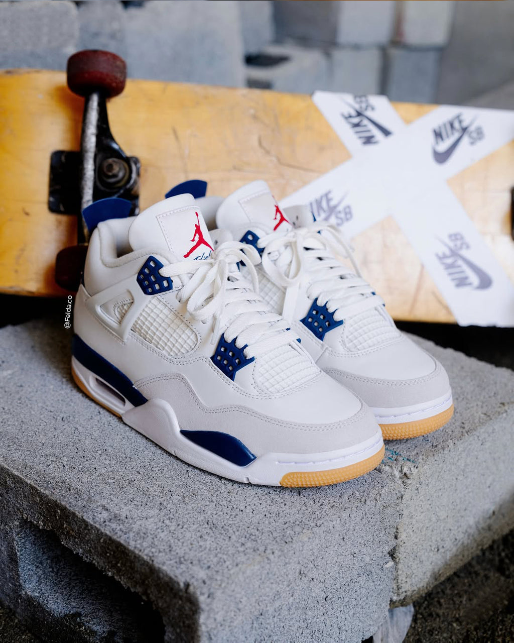 Nike Air Jordan SB Retro 4 Navy Blue Gum White