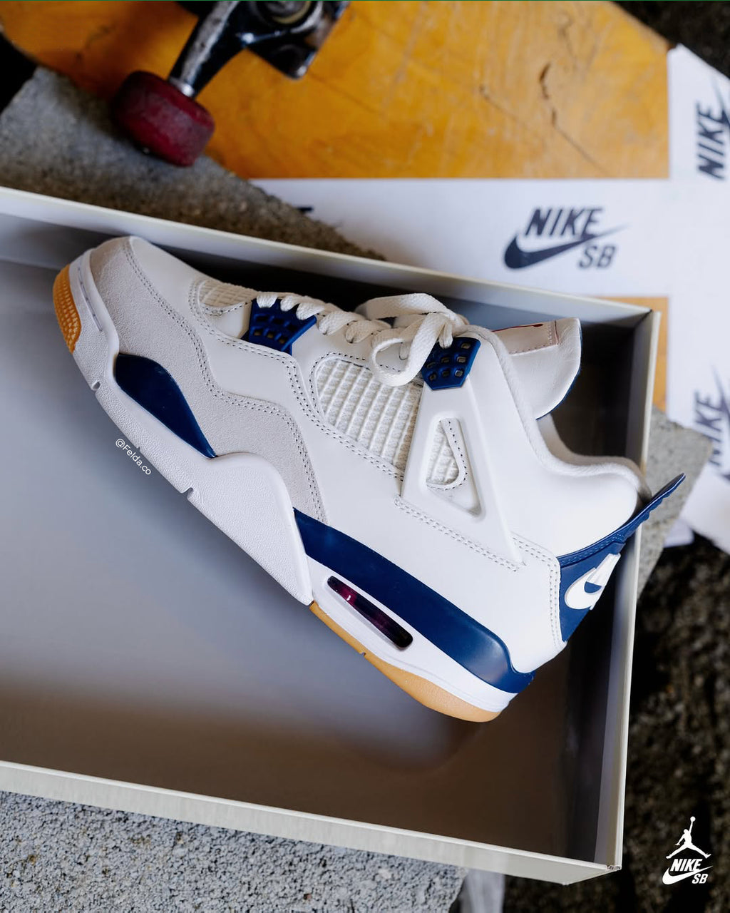 Nike Air Jordan SB Retro 4 Navy Blue Gum White