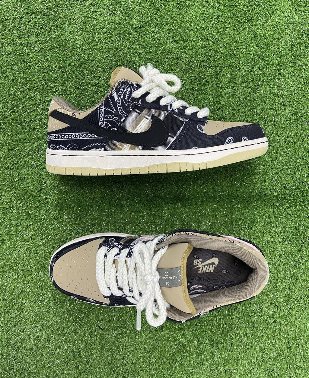 Nike SB Dunk Low Travis Scott