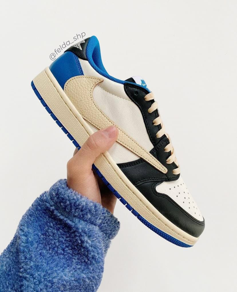 Nike Air Jordan 1 Low Fragment x Travis Scott