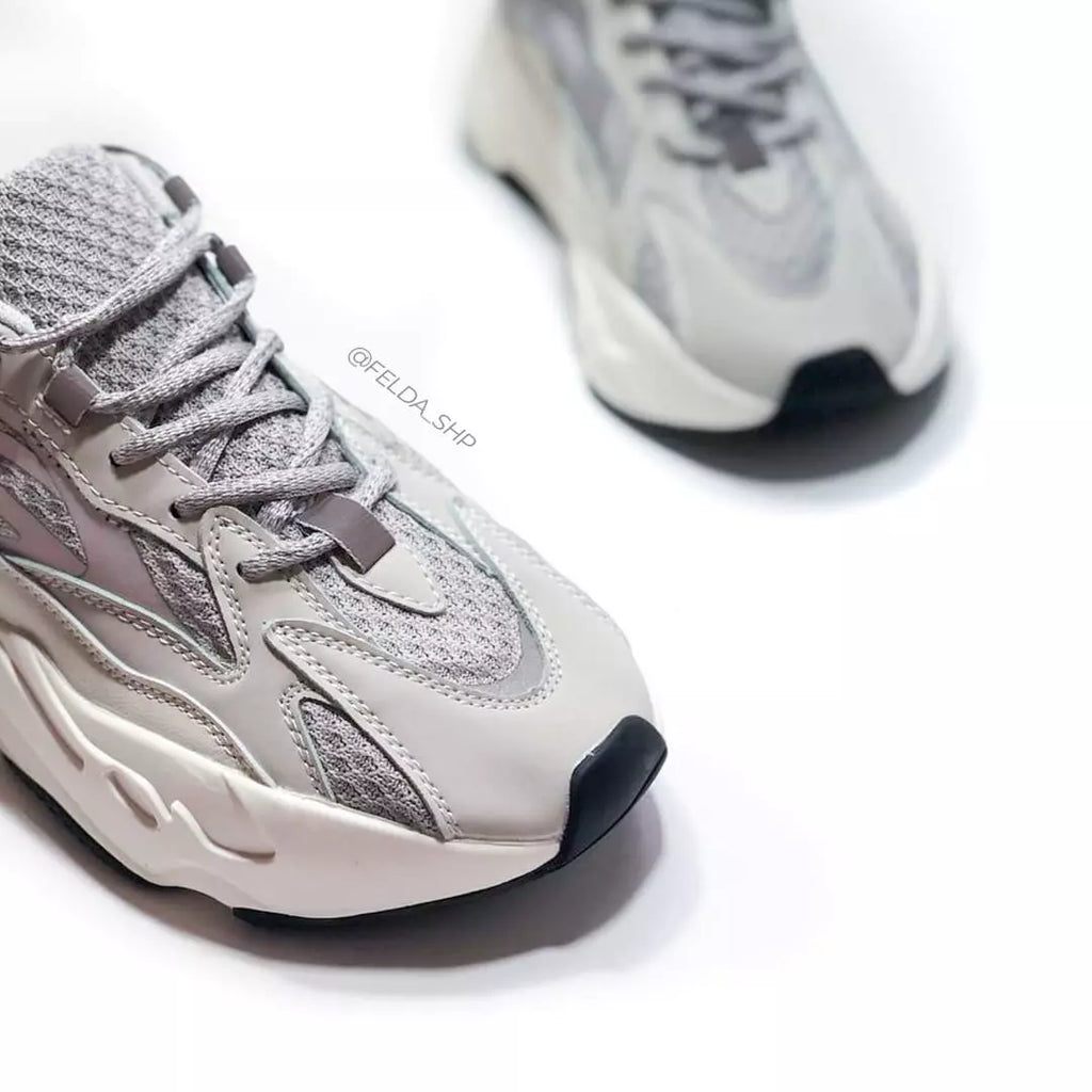 Adidas Yeezy 700 V2 Reflect