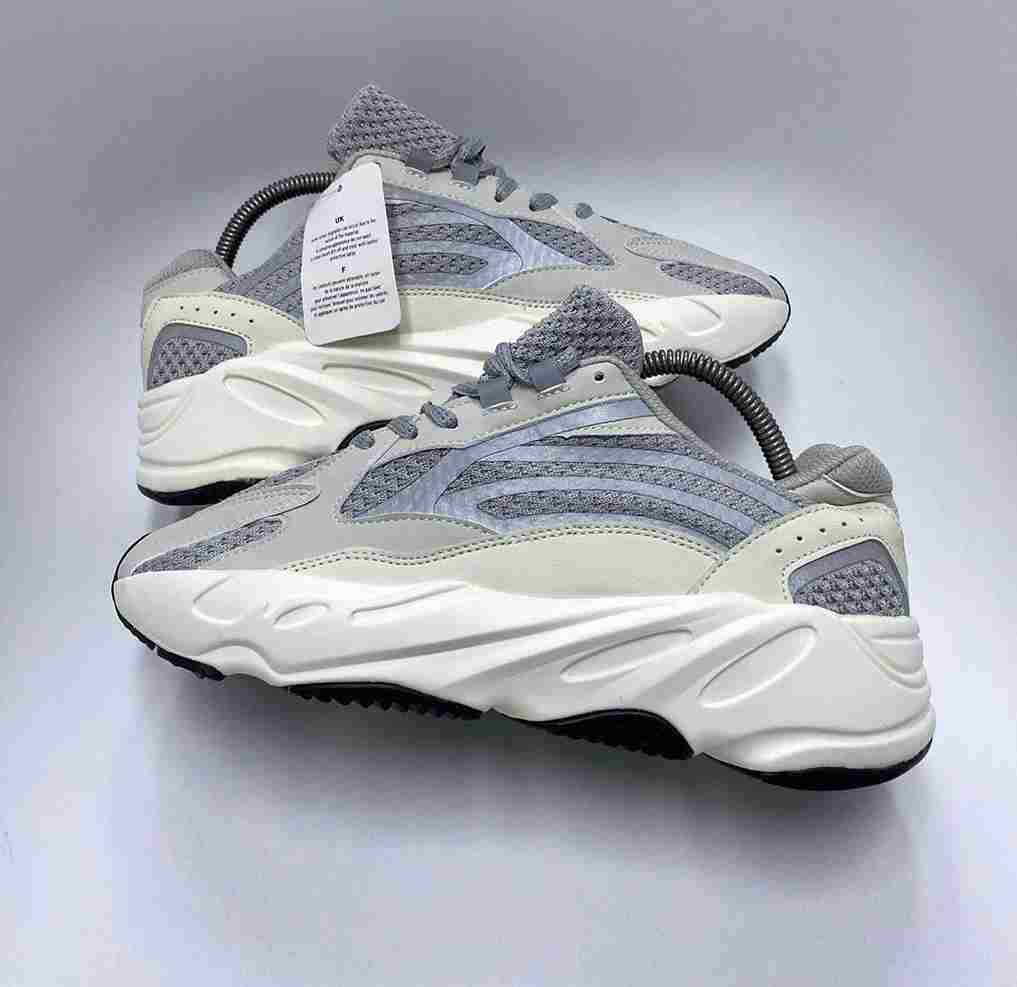 Adidas Yeezy 700 V2 Reflect