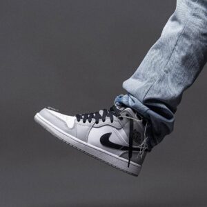 Nike Air Jordan 1 Retro Grey