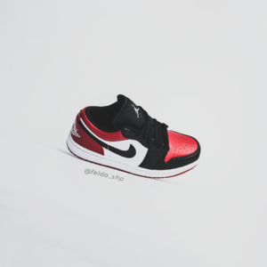 Nike Air Jordan 1 Low Bred Toe