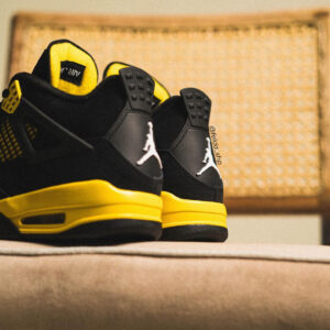 Nike Air Jordan 4 Retro Thunder