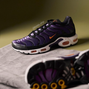 Nike Air Max OG Voltage Purple