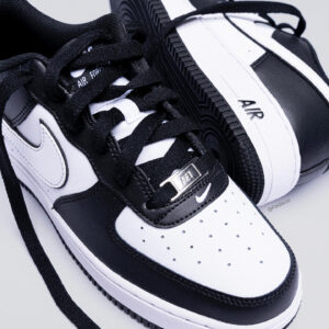 Nike Air Force 1 Low 07 White Swoosh Panda